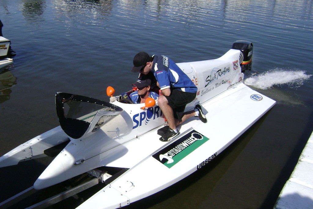 Bailey tunes his boat on the Ramp - St George powerboat Spectacular © Chris Kuznetsoff